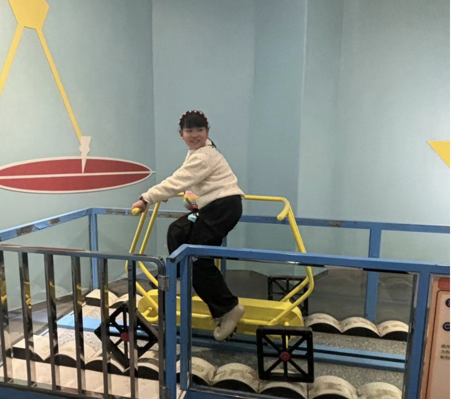 “方轮车”体验