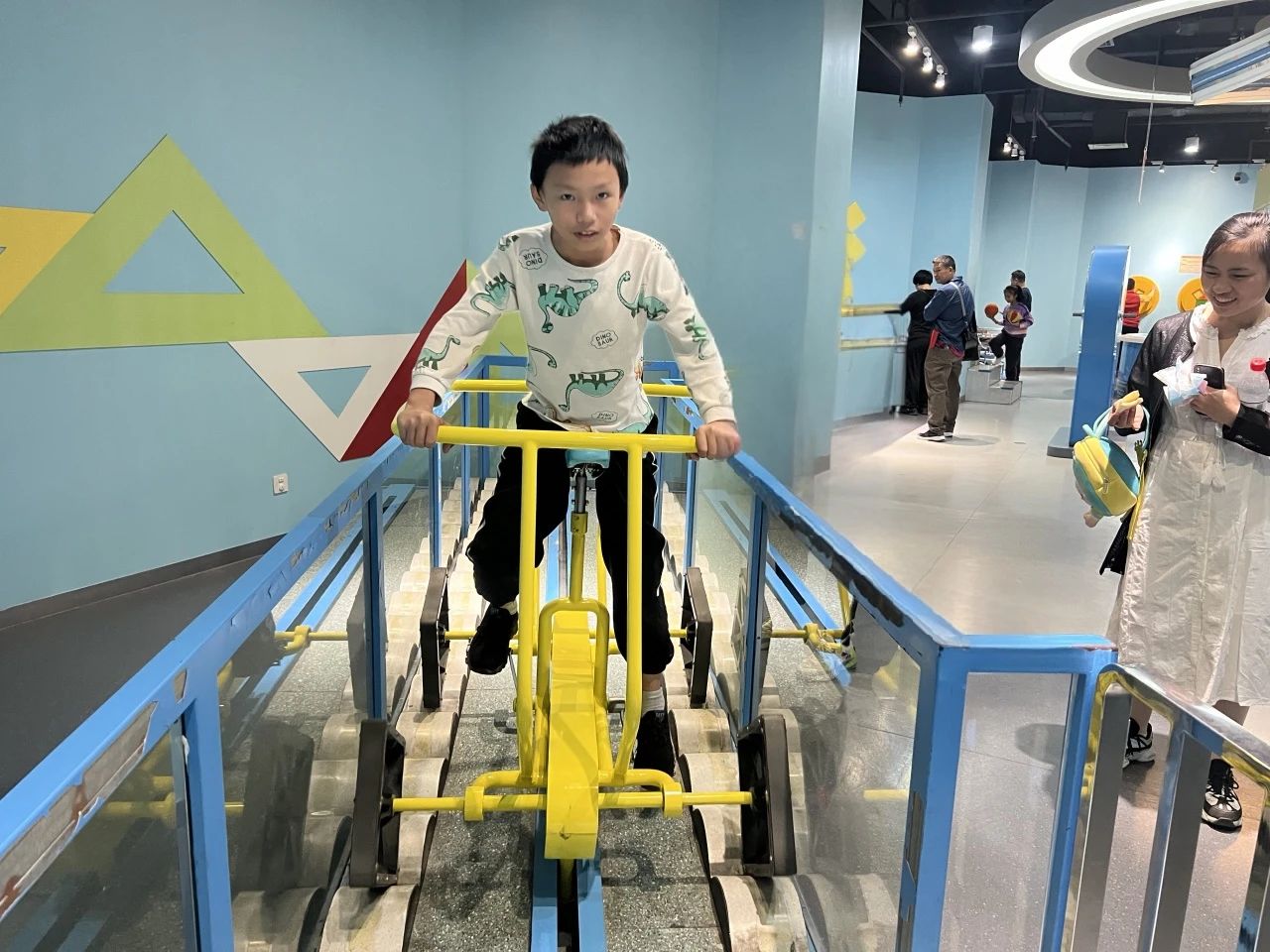 “方轮车”体验