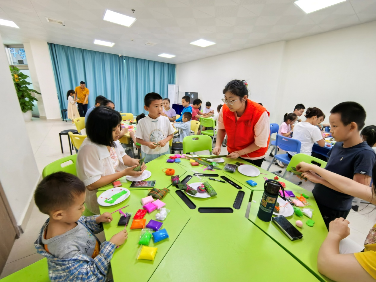 研学工作坊——粽叶探秘与创意粽子设计