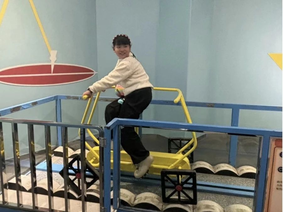 “方轮车”体验